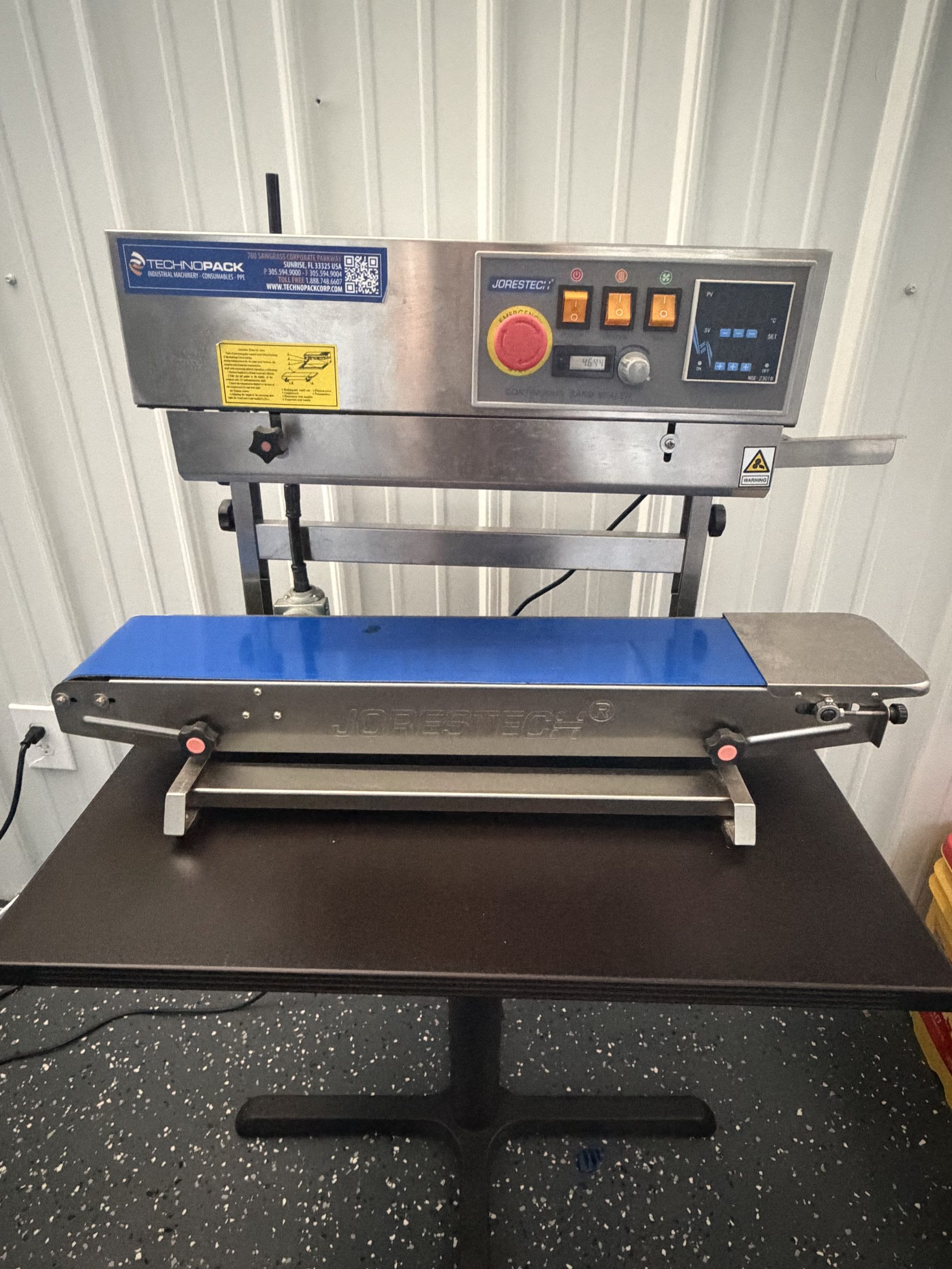 Technopack E-CBS-730-D-N Continuous Band Sealer with Digital Temperature Control & Bag Counter