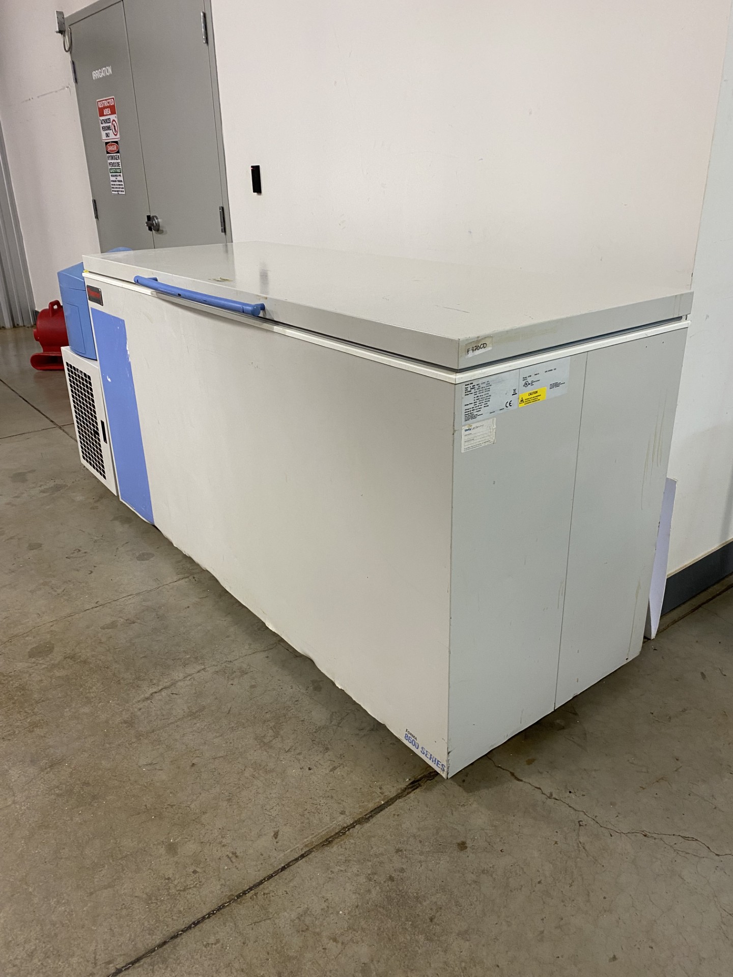 Thermo Scientific Forma 8600 Series (20 cu. ft.) Ultra-Low Temperature Freezer - Image 2